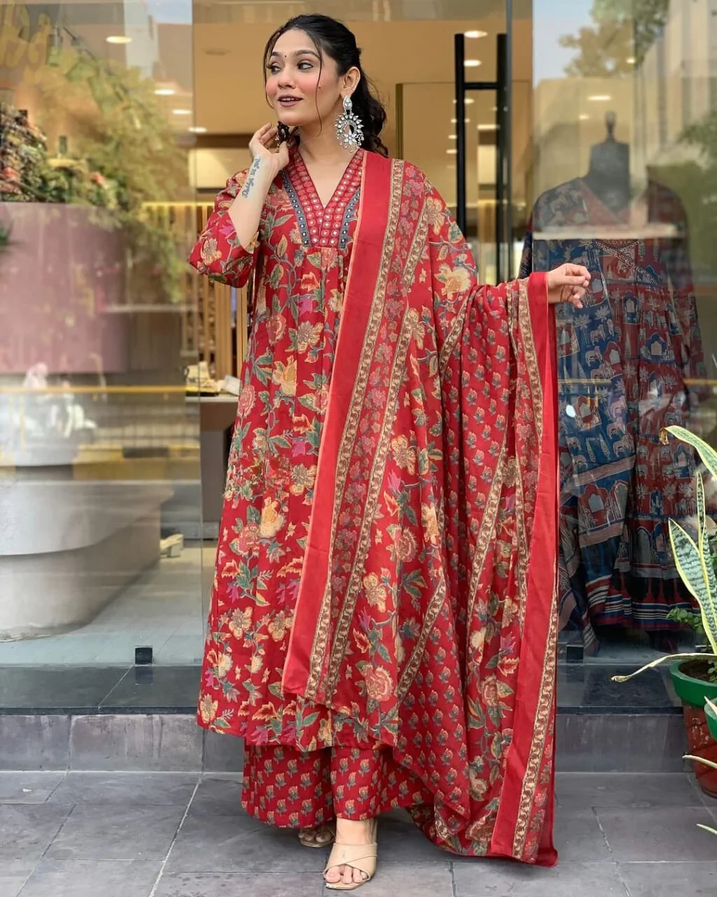 Women Printed Cotton Salwar Suit